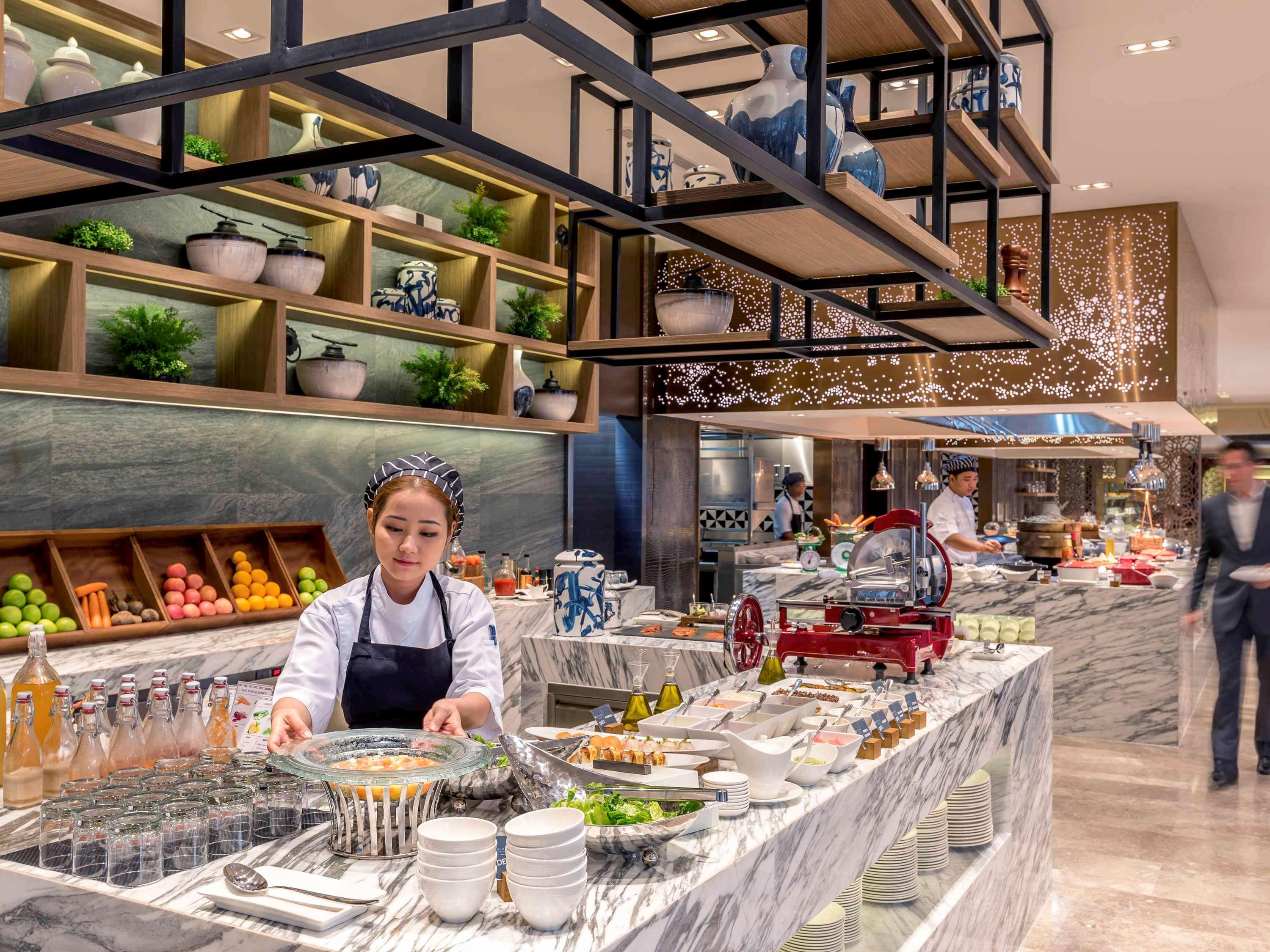 Отель Pullman Yangon Centrepoint Экстерьер фото