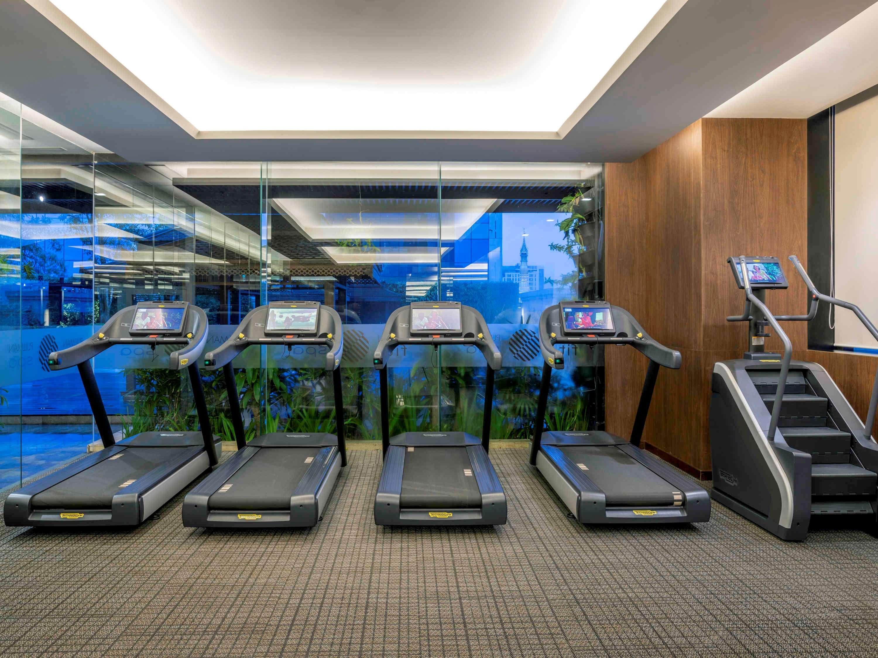 Отель Pullman Yangon Centrepoint Экстерьер фото