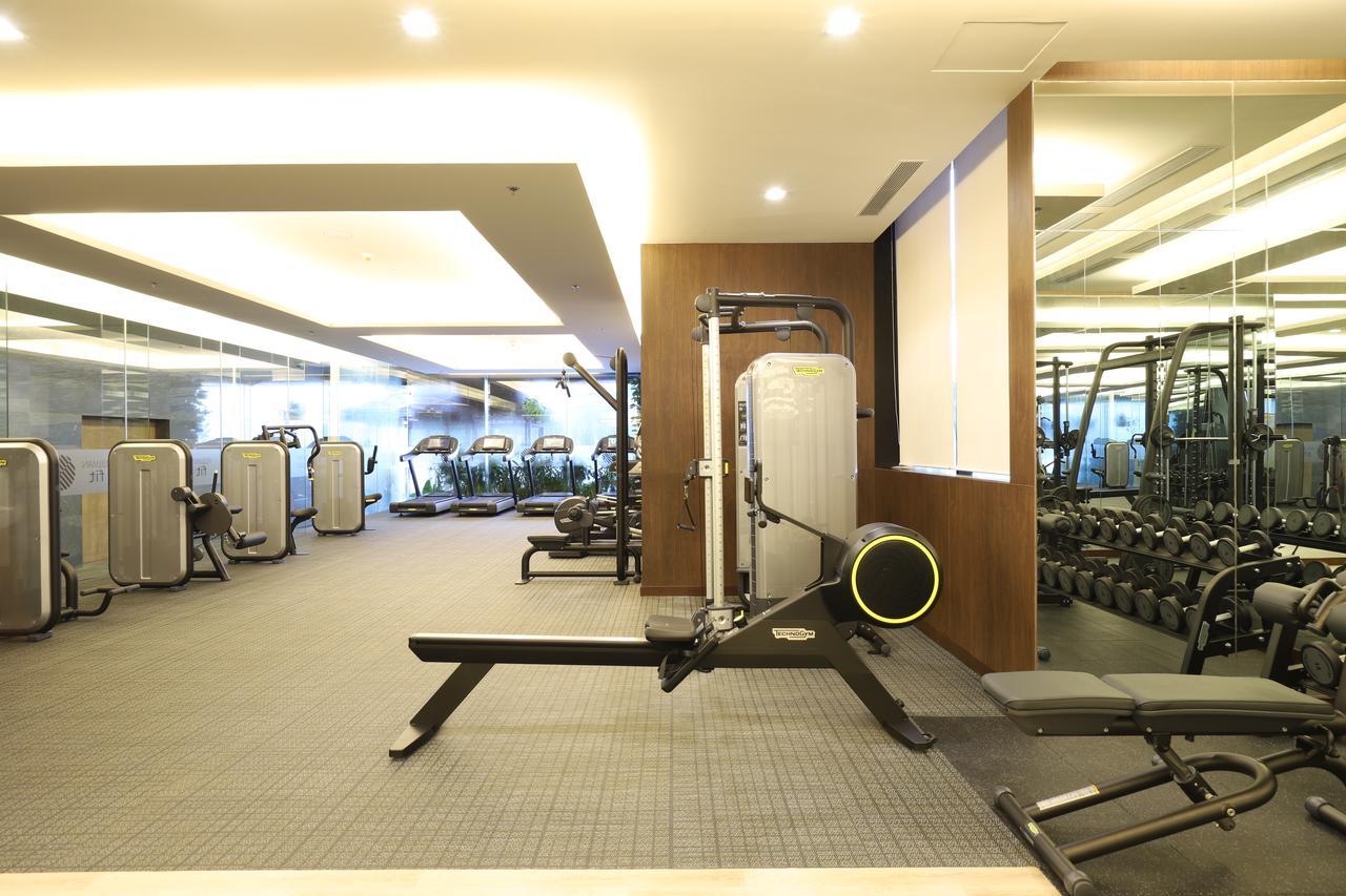 Отель Pullman Yangon Centrepoint Экстерьер фото
